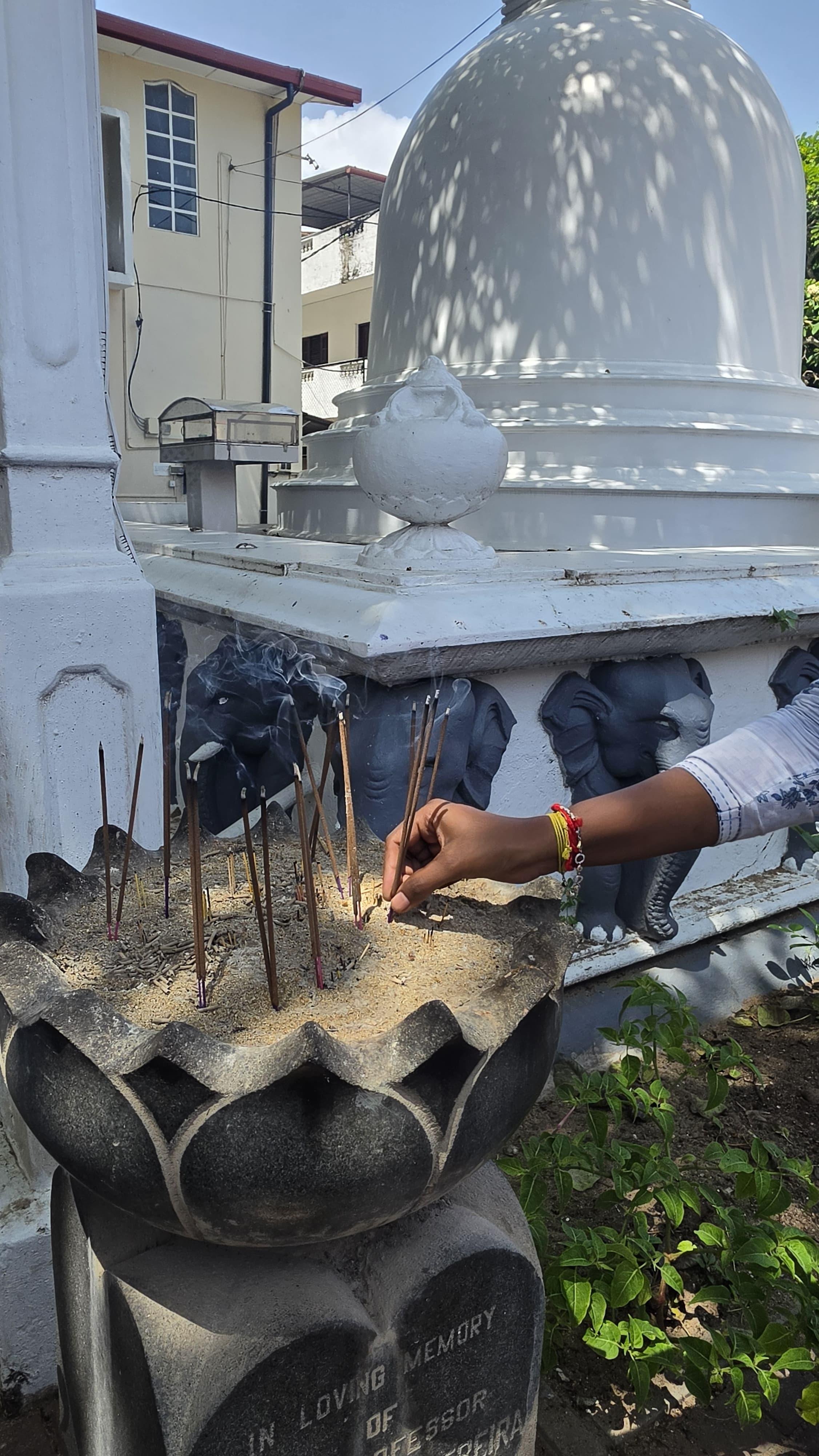යාත்RAA (Yathra)